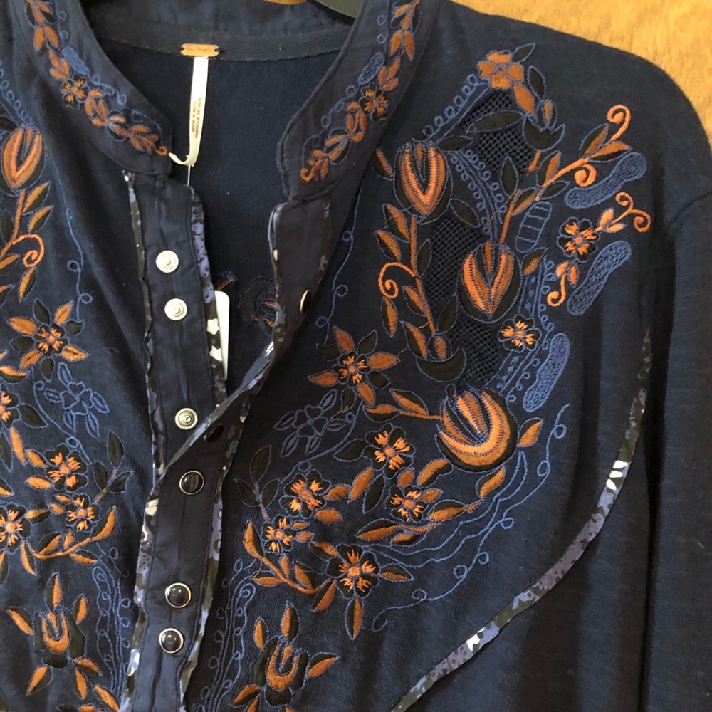 Free People Navy/Rust Snap Blouse - Picture 5 of 6